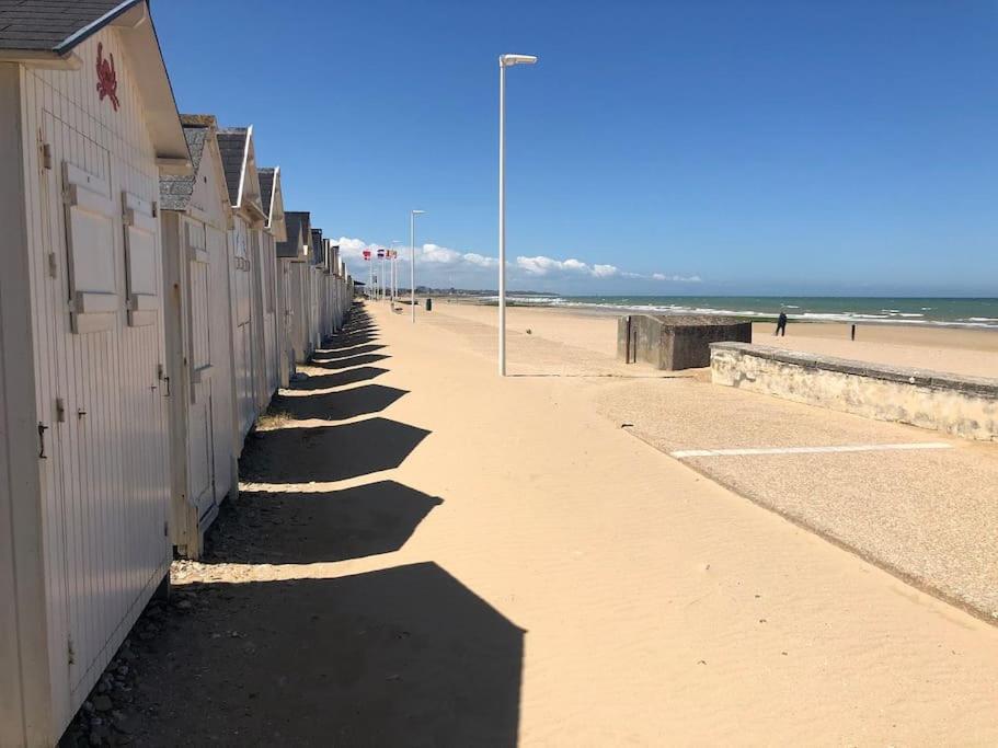 Appartement Acces Direct A La Plage Bernières-sur-Mer Eksteriør billede