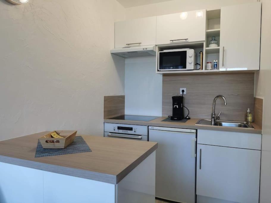 Appartement Acces Direct A La Plage Bernières-sur-Mer Eksteriør billede