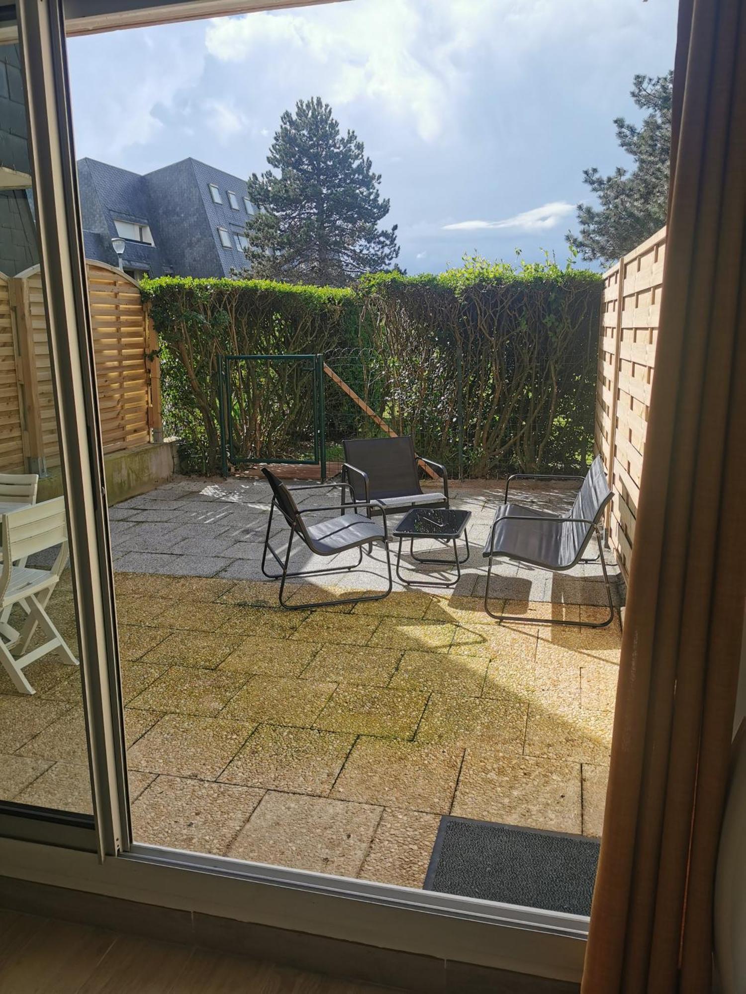 Appartement Acces Direct A La Plage Bernières-sur-Mer Eksteriør billede